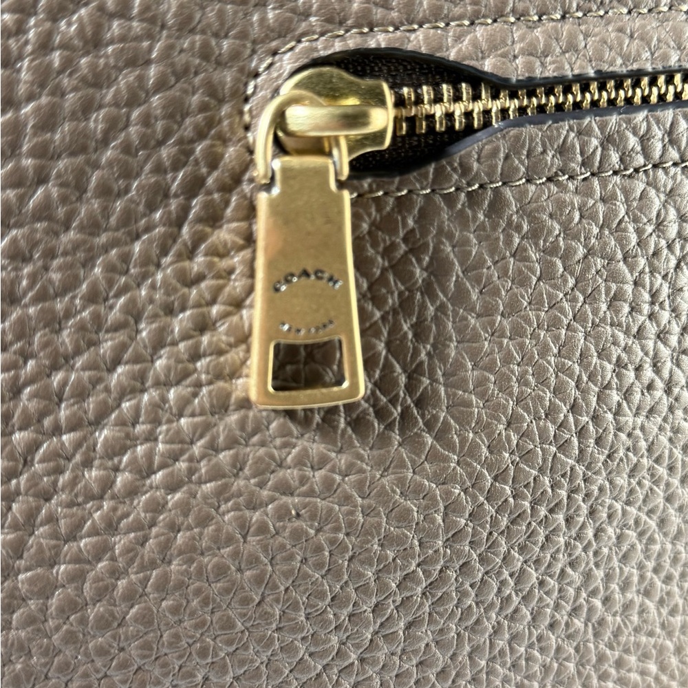 COACH
Cary Medium Soft Pebble Leather Shoulder - Picture 5 of 10
